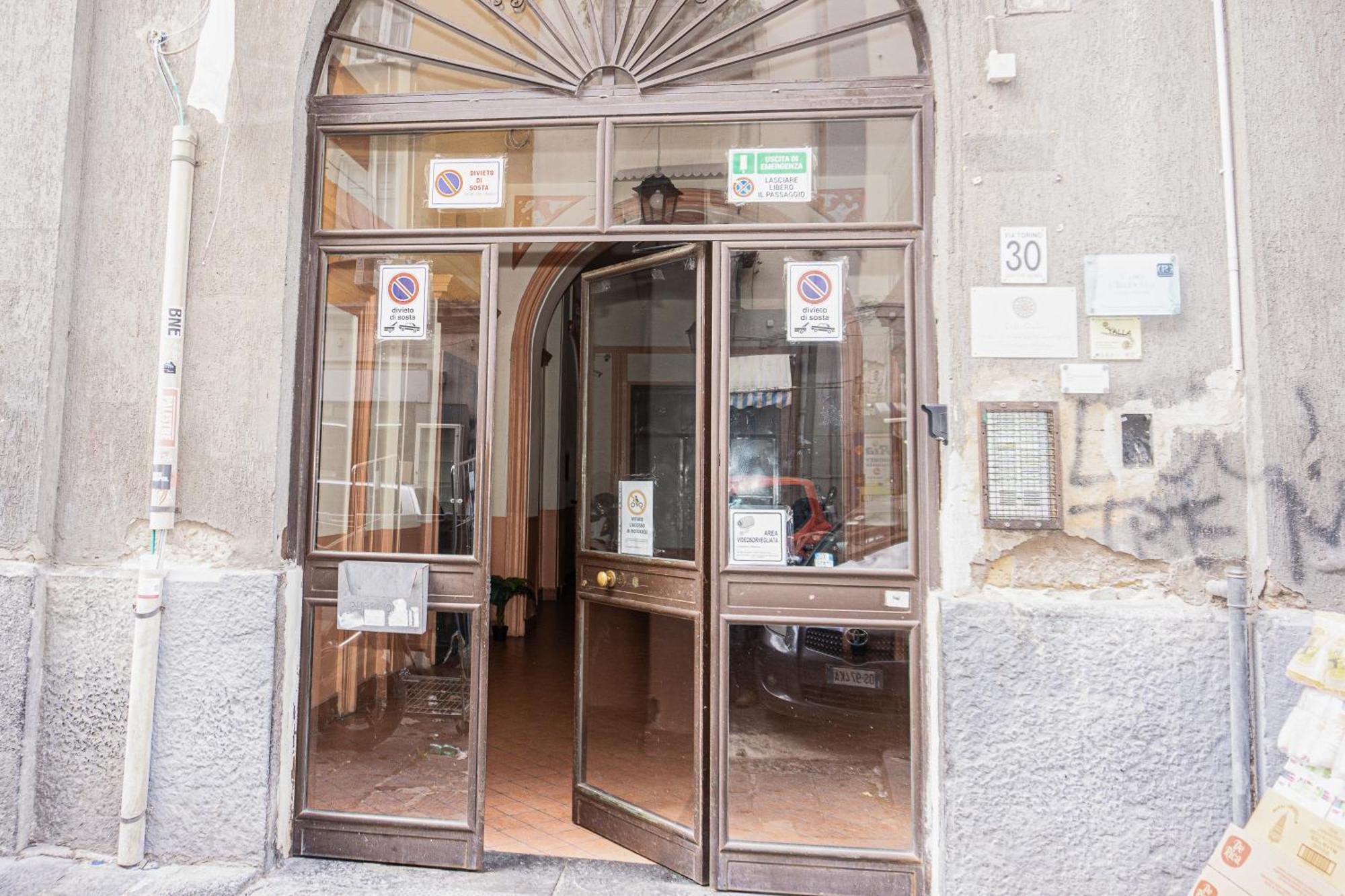 A I R Nacasabella Napoli Bed & Breakfast Exterior photo